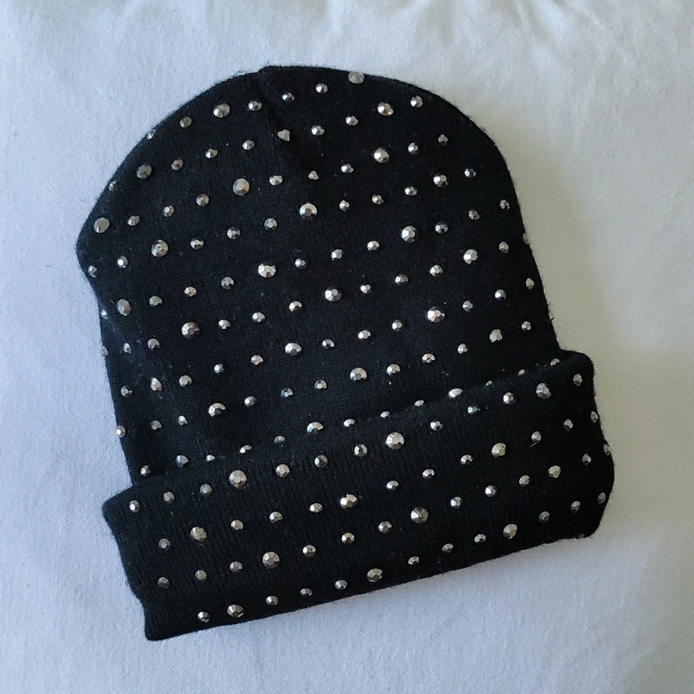 Black Beanie